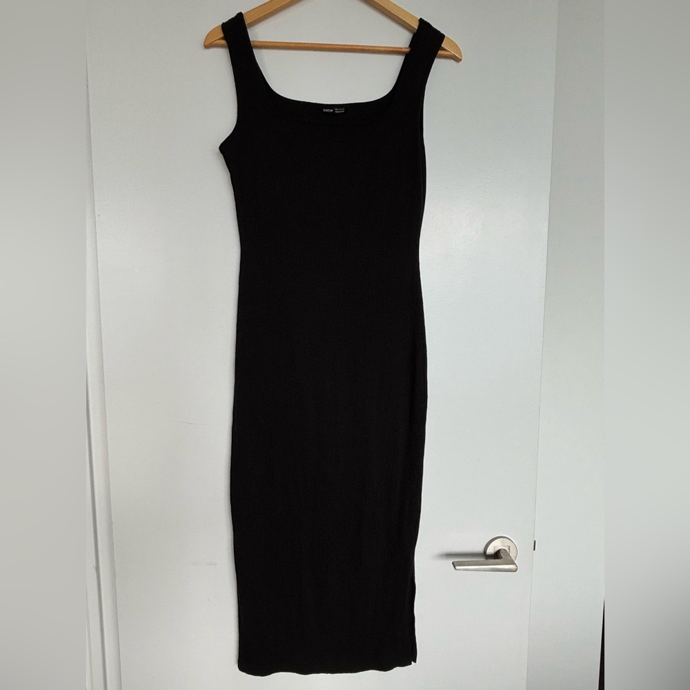 Shein 15” PTP with Stretch Classic Textured Midi Dress, Black, Size 4.